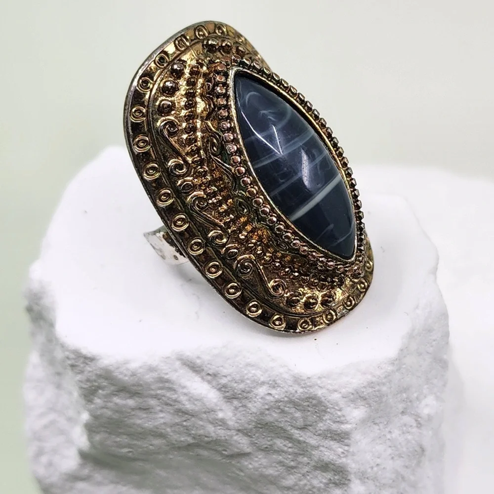 Vintage Large Blue Banded Agate Cabochon Statement Ring Ornate Gold Tone Boho